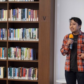 Presentasi dan Diskusi Penerima Erasmus Huis Fellowship to Amsterdam 2019: Rahmad Azhar Hutomo Presentasi dan Diskusi Penerima Erasmus Huis Fellowship to Amsterdam 2019: Rahmad Azhar Hutomo